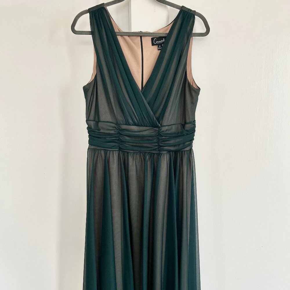 Graceful Dark Green Chiffon Cocktail Dress – Size 18
